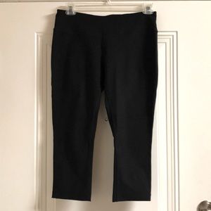 Mondetta Capri Length Leggings